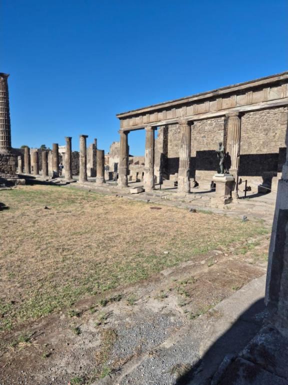 Temple columns