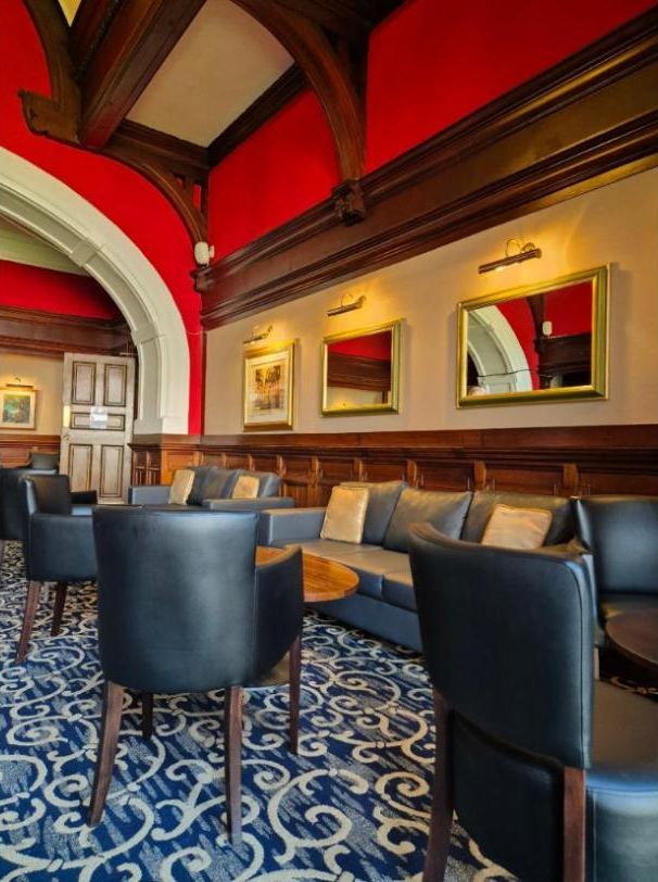The red bar lounge at Adamton