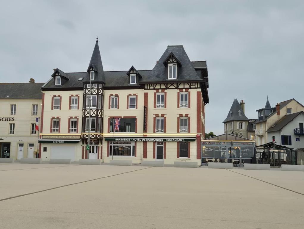 Hôtel de Normandie on the seafront